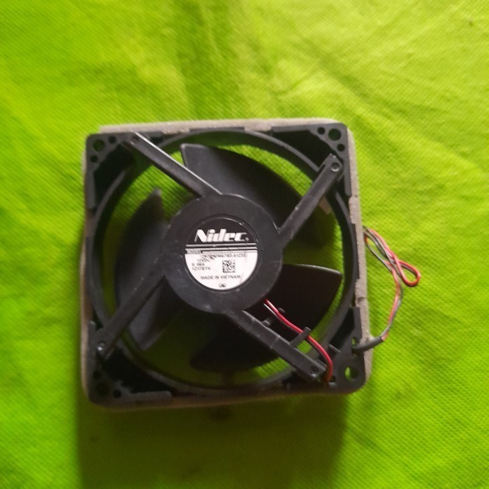 (GLS1) MOTOR FAN KIPAS EVAPORATOR KULKAS PANASONIC 2 PINTU NIDEC 8V DC