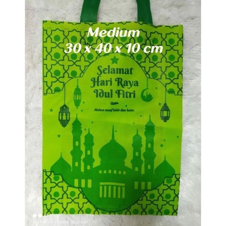 

Tas Spunbond Lebaran, Tas Idul Fitri, Tas Murah,Ukuran 38X45 Dan 30X40 (Lagi Diskon)