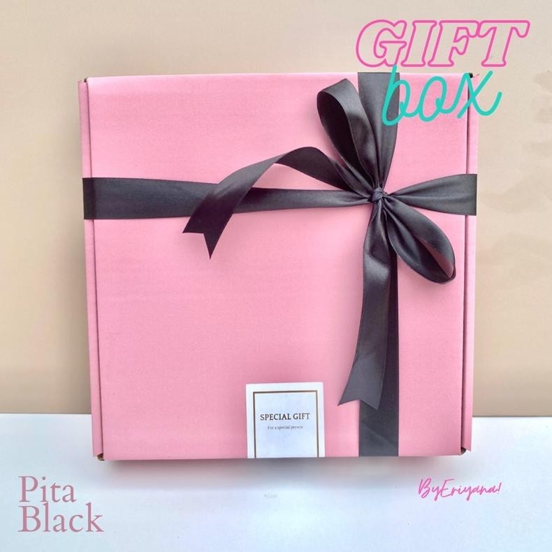 

KOTAK KADO / GIFT BOX / HAMPERS / PINK /PACKAGING / HADIAH / BUNGKUS / KADO / DUS KARDUS SET / BOX / GIFTBOX / ULANG TAHUN/ ULTAH / WISUDA / ANNIVERSARY / WEDDING / AESTHETIC / ESTETIK ORIGINAL PRODUK