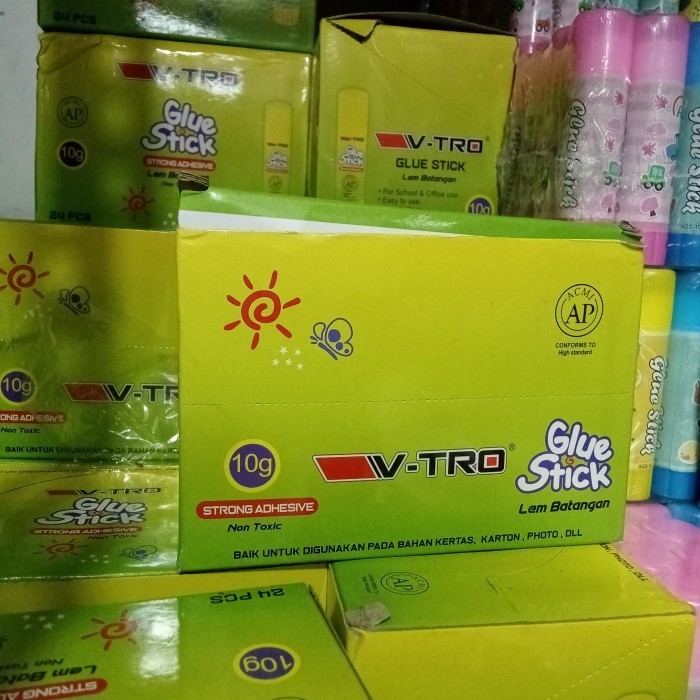 

LEM STIK V-TRO - LEM KERTAS 10gr / Box isi 24 pcs KUALITAS BAGUS K01