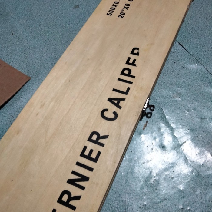 

Toki Sigmat Panjang Jangka Sorong Manual 500Mm Vernier Califer 20 Inch