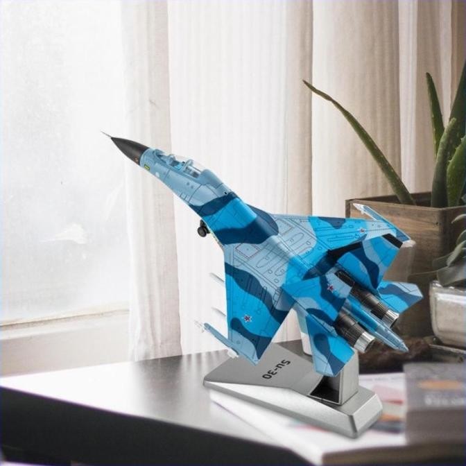 Miniatur Diecast Pesawat Tempur Su-30 Skala 1 / 100 Untuk Dekorasi