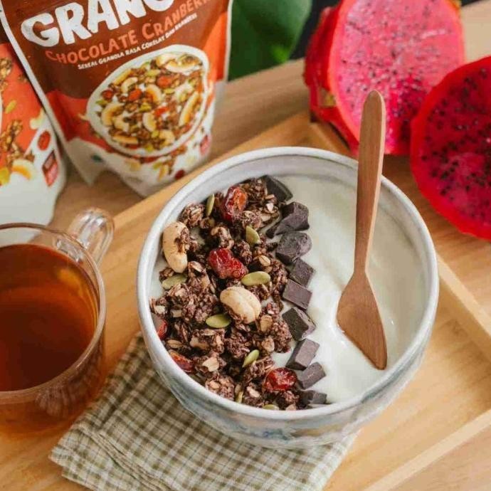 

Granova - Granola 1kg (Ori, Choco Cranberry, Berry White, Banana Nut) LN