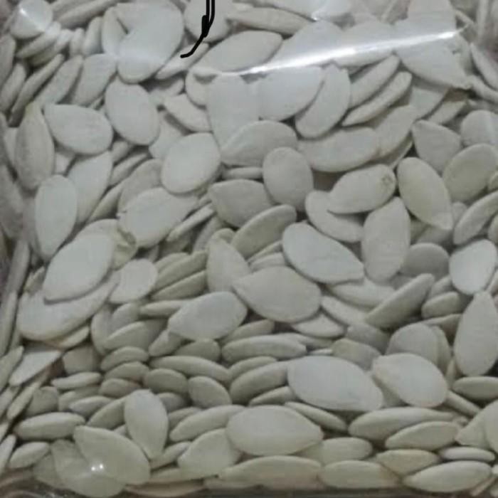 

kuaci putih biji labu rasa asin 1kg