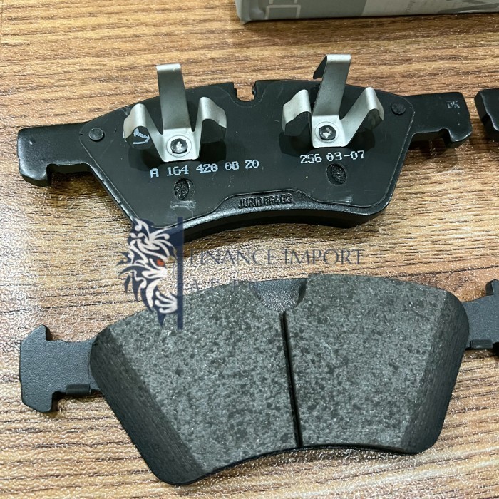 Kampas Rem Depan W251 Brake Pads Depan W251 R-Class W164 A1644200820