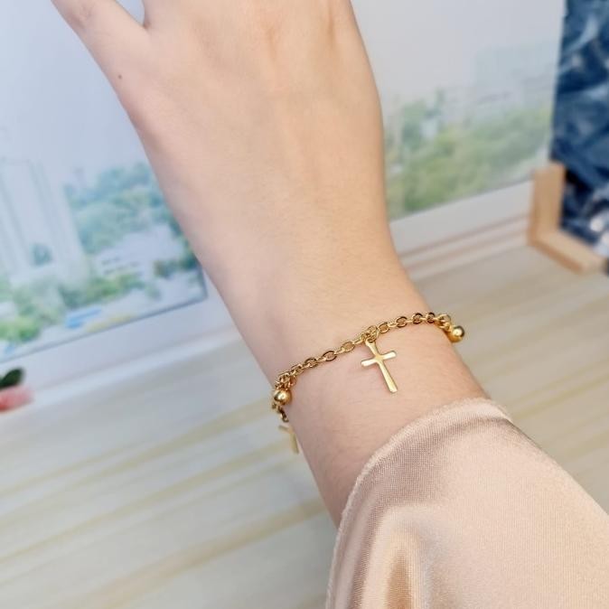 gelang tangan wanita choker salib bijilada titanium anti karat