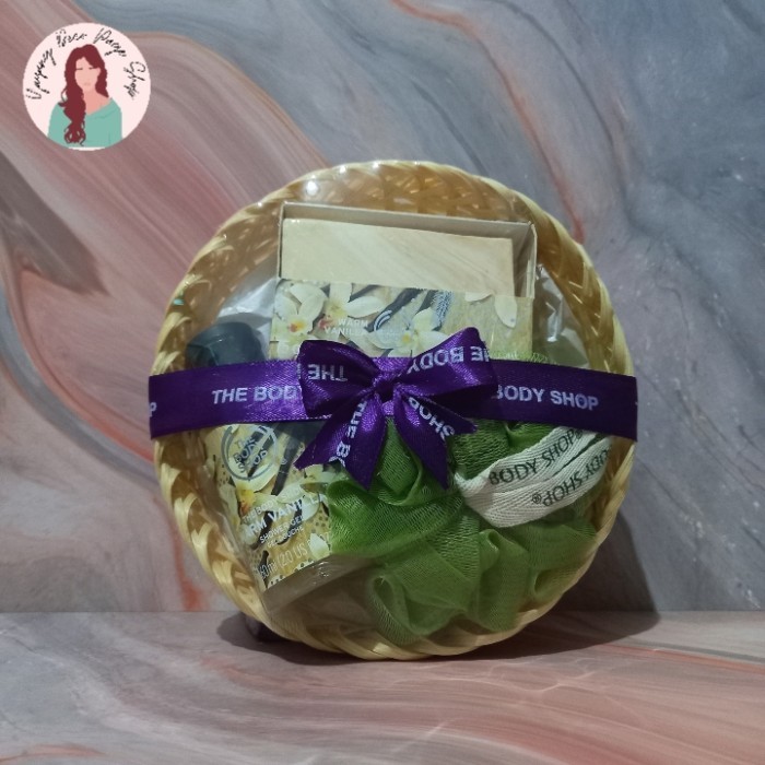 DISKON The Body Shop warm vanilla gift paket seserahan kado termurah