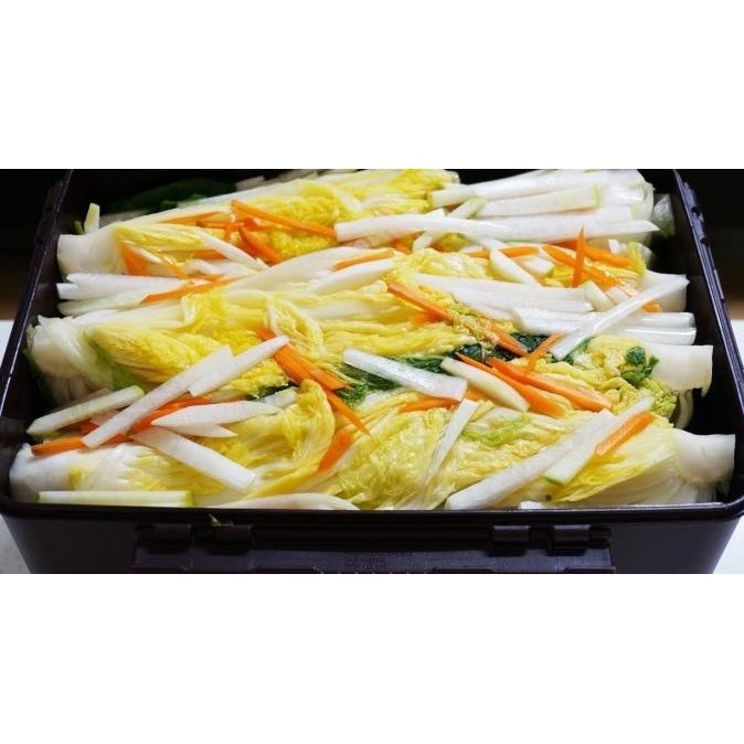 

Kimchi Putih | Baek Kimchi Korea | White Kimchi Oppaya Halal By Oppaya