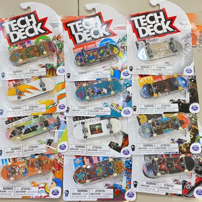 Tech Deck Fingerboard 3 Choice Mini Skateboard