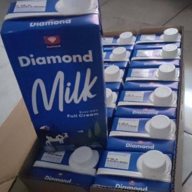 

Susu UHT Diamond Full Cream 1 Liter 1 Karton isi 12 pack / liter - CS TS