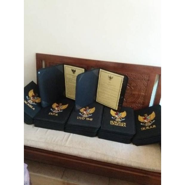

promoo baru map dan selempang petugas upacara bordir