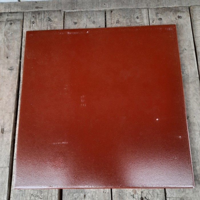 Keramik Lantai 30X30 Warna Maroon