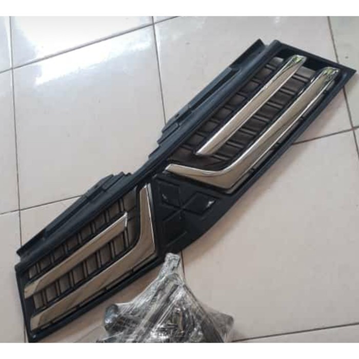 Grill Pajero Sport Original