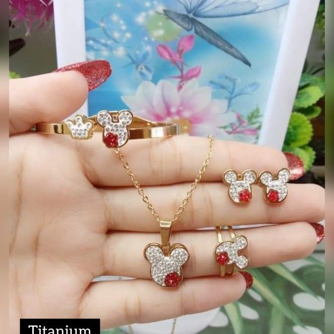 set anak perhiasan asli titanium PL1522