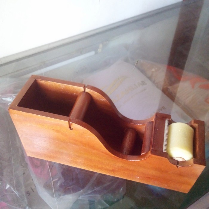 

Dispenser Lakban Kertas Yang Di Basahi Air/Gummed Tape Dari Kayu Jati