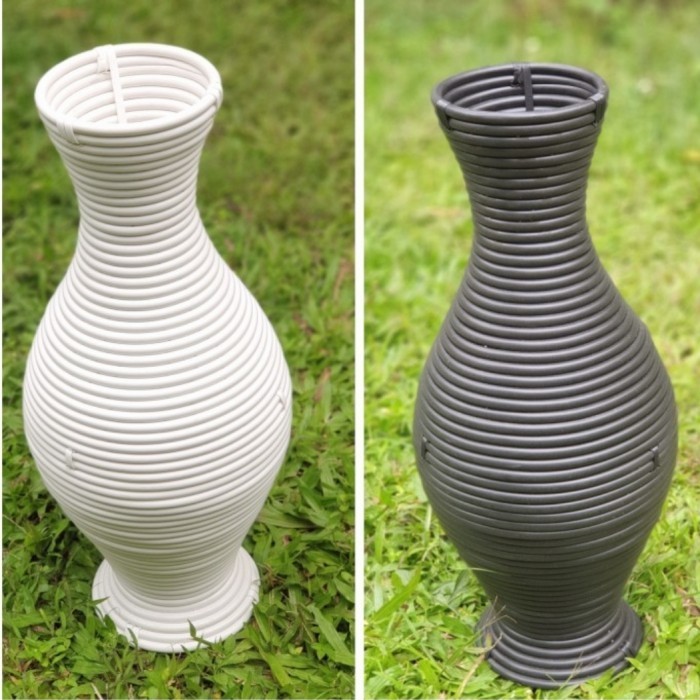 Gra Vas Guci Bunga Rotan Sintetis Besar