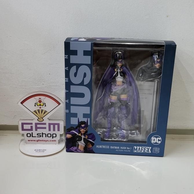 Mafex Huntress (Batman : hush ver)