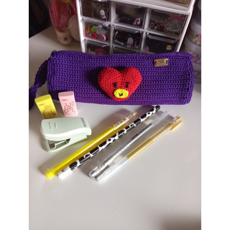 

tempat pensil karakter BTS tata