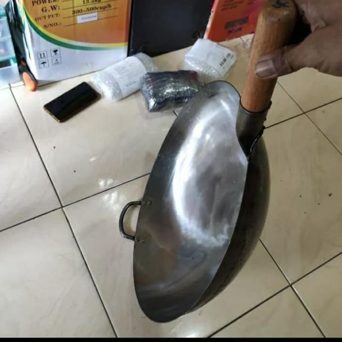 wajan / kwali gagang baja putih 45cm seasoning H85M