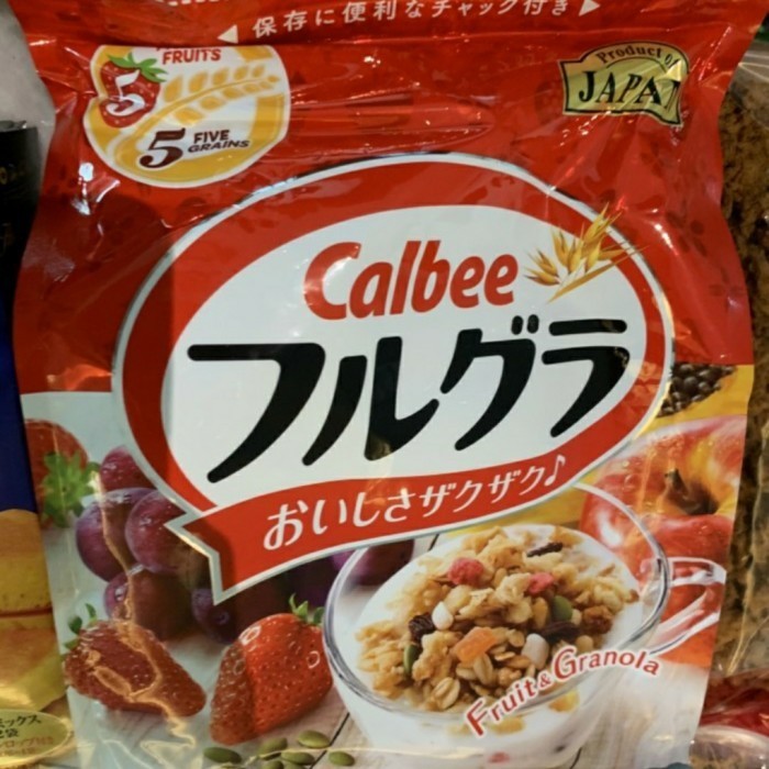

Calbee Granola 800G