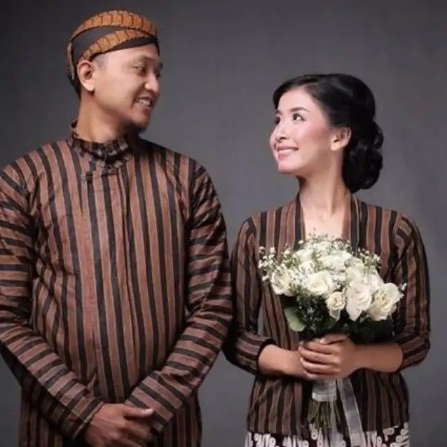 Baju Surjan Lurik Bahan Halus Pakaian Adat Jawa Tradisional