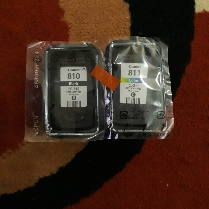 

Paket Tinta Resycle 810 811