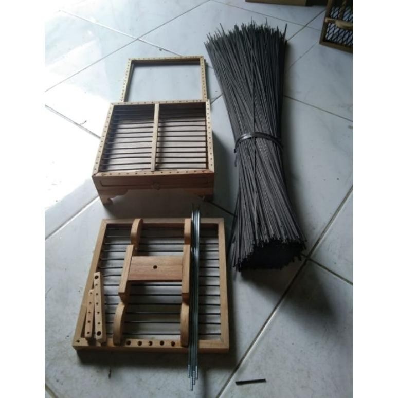 Sangkar Burung Mini Ambrukan Tiang Besi (Murmer)