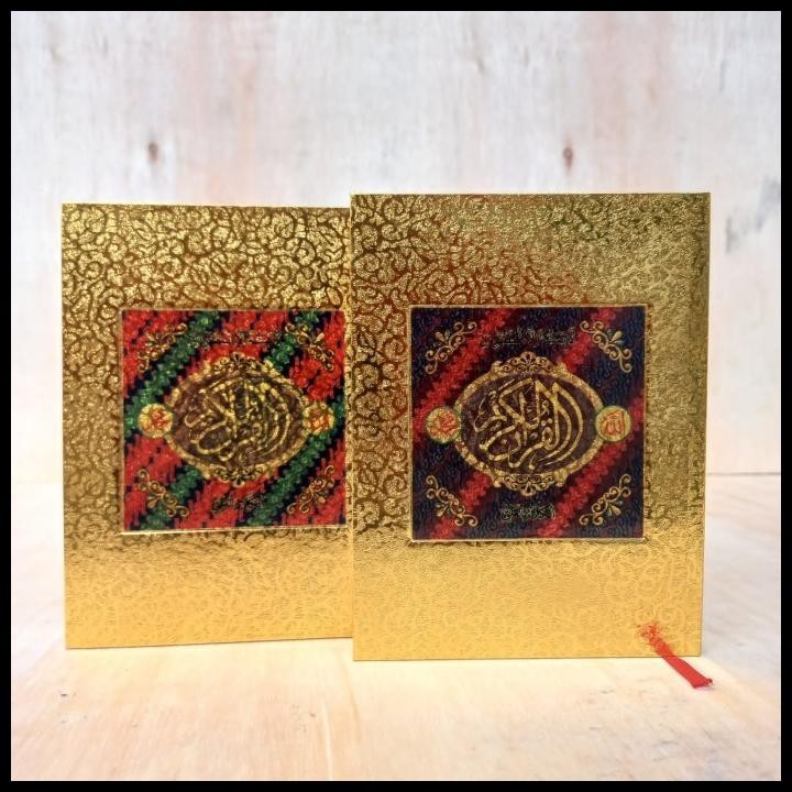 

Alquran Cover Emas Uk B5, Al Quran Cover Emas Kertas Hvs Utk Wakaf