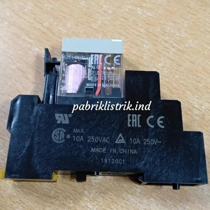 [ Bv ] Relay G2R 1 Sn 1Sn 220V Ac + Socket P2Rfz 05 E Omron Original  Ready