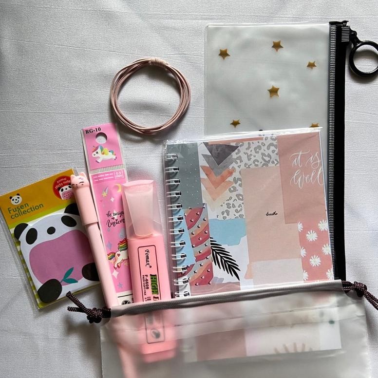 

PAKET ALAT TULIS MURAH/ ALAT TULISISI 8 / HADIAH 17 AN AGUSTUS/ PAKET HADIAH 17 AGUSTUS/ SOUVERNIR ULANG TAHUN/ RNDSHOPE BISA COD