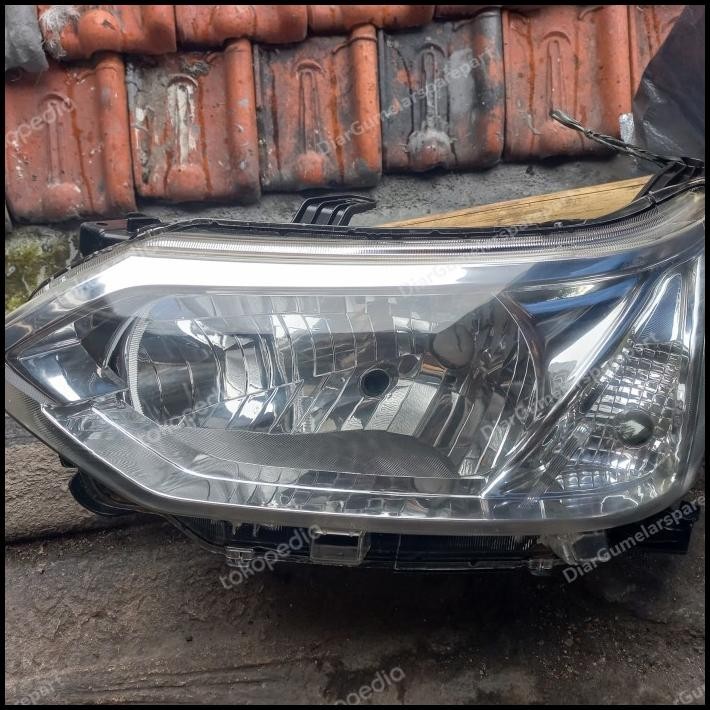 BEST DEAL HEAD LAMP LAMPU DEPAN TOYOTA AVANZA 2016 KIRI ORIGINAL COPOTAN 