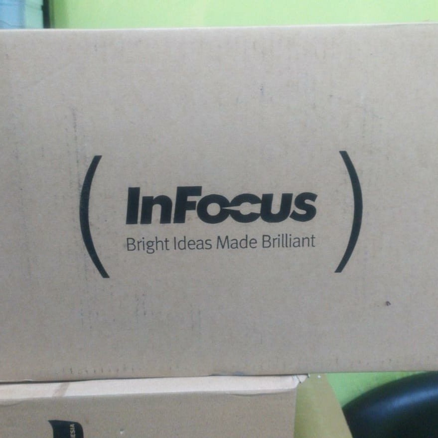 Proyektor infocus in 114xv