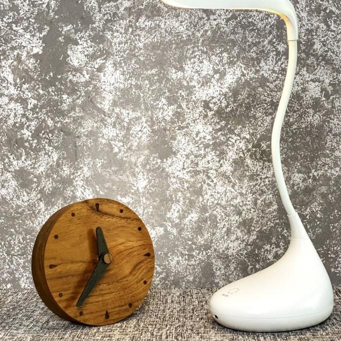 

Jam Rustic Kayu Jati | Jam Meja Minimalis | Minimalist Wooden Clock KS