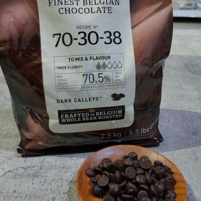 

Callebaut 70-30-38 Dark Chocolate 70% 2.5 Kg