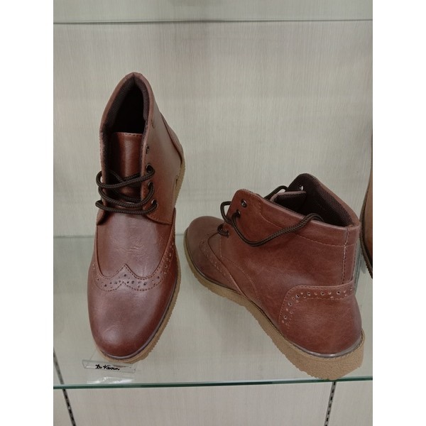 Sepatu boots pria 831-024 Dr.Kevin