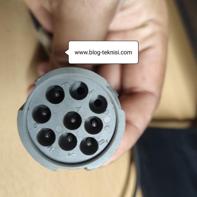 HD14-9-96P Male 9 Pin Diagnostic Tool Connector Deutsch