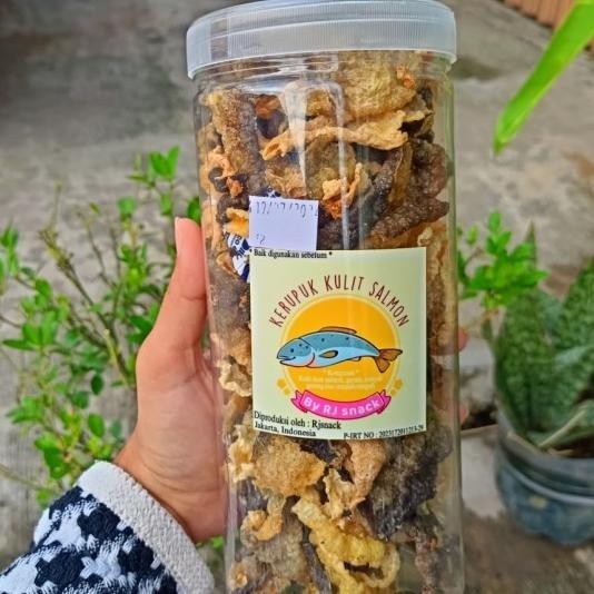

Keripik Kulit Ikan Salmon Rasa Toples 175Gr Celan Enak