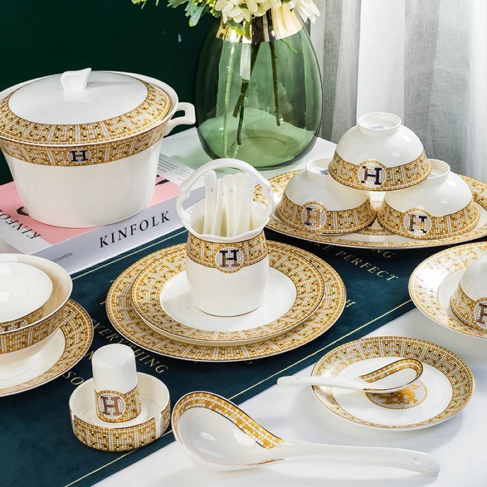 Ede Piring Makan Hermes Set Keramik Isi 60Pcs/ Hadiah Kado Wedding Mewah