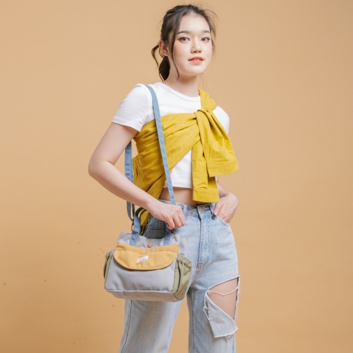 BERGARANSI Evroa Clay Sling Bag - Sunny Day