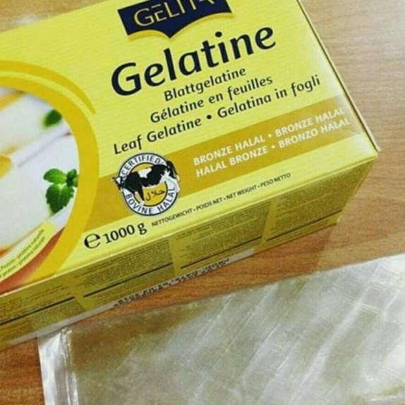 

Gelita Gelatine Sheet Halal 1Kg / Gelatin Lembaran Halal 1Kg (300Lmbr)