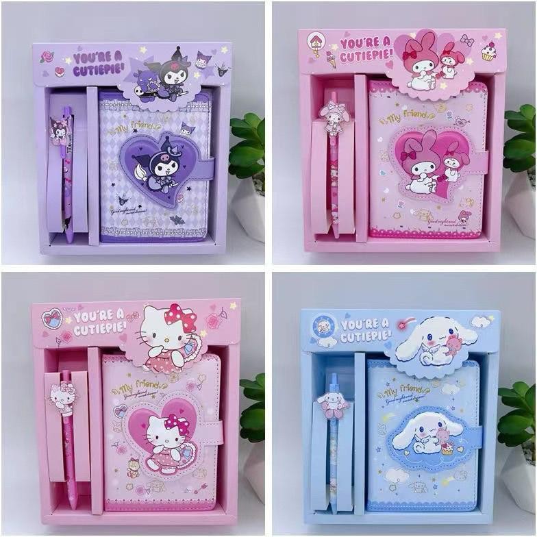 

Trt Paket Buku Tulis 2in1 Notebook Kuromi / Buku Tulis Anak Magnet/Memo & Pen Kuromi Melody Hello Kitty TERLARIS