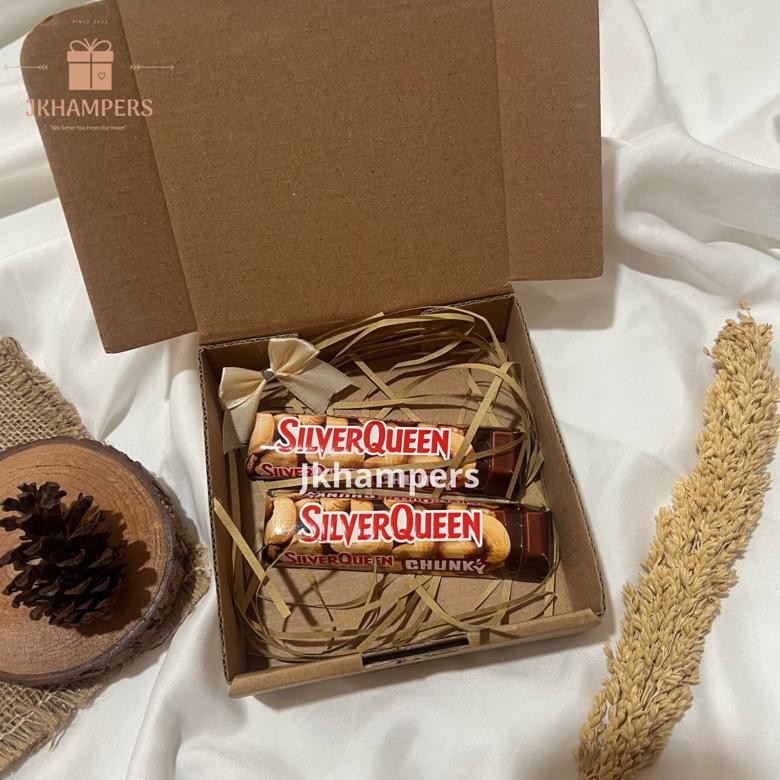 

fx-45 Silverqueen chunky Hampers coklat hampers cokelat hampers hadiah gift silverqueen kitkat hadiah wisuda hadiah ulang tahun cowok hadiah ulang tahun cewek hadiah ulang tahun cewek coklat cokelat Murah