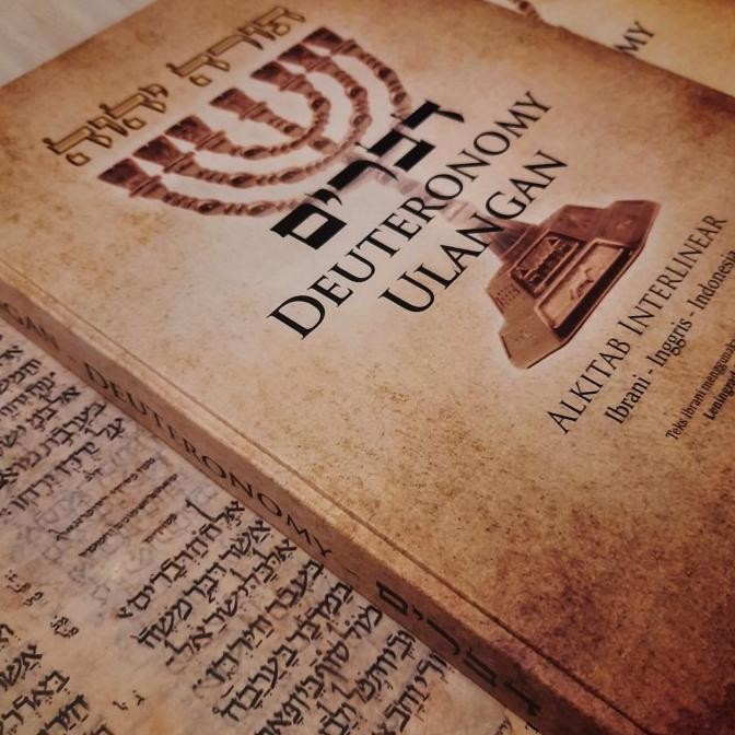 

Terlaris Alkitab Interlinear: Ulangan - Ibrani - Inggris - Indonesia Ready Stok