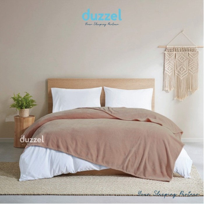Duzzel Selimut Bulu Dewasa Polos Basic 150X200