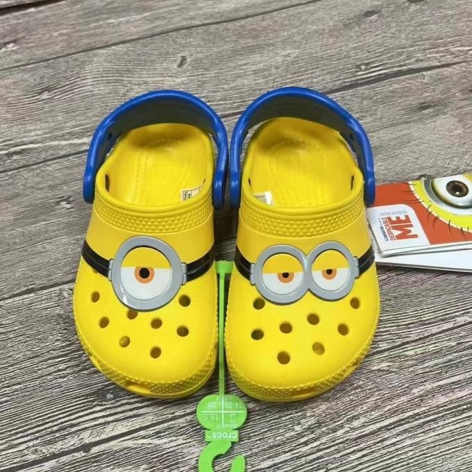 

Sandal Crocs Minion Kids / Sepatu Sendal Anak Croc Original NS99
