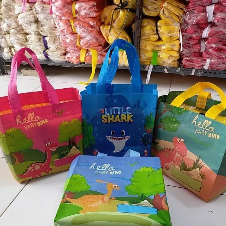 

TERLARIS Goodiebag ulang tahun 25x25x15 DINO[Lusinan isi 12pcs] - tas ulang tahun baby dino fx-23