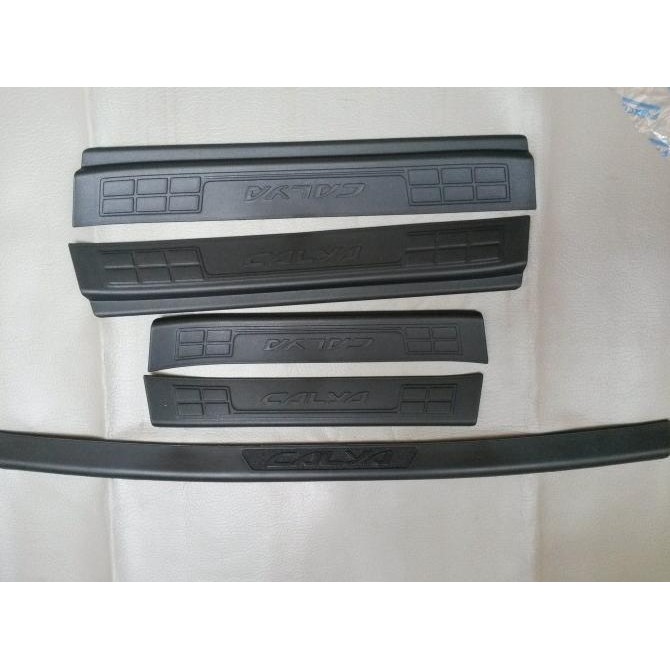 Radiator Sillplate Belakang/Samping Calya Embos