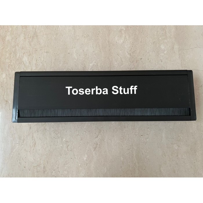 TUTUP LUBANG STOP KONTAK MEJA MEETING HITAM ISI 4 POWER ARDE PANASONIC