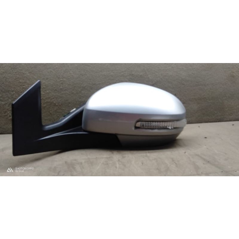 spion ertiga