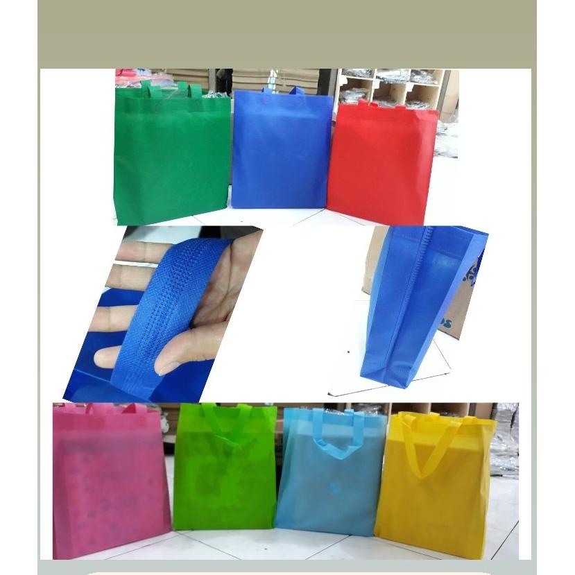 

Diskon Tas Souvenir Spunbond Standing Handle Luar 35 X 46 Per 12Pcs